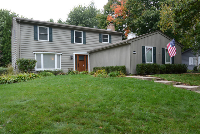236 Aberdeen Rd, Cary, IL 60013 photo 1