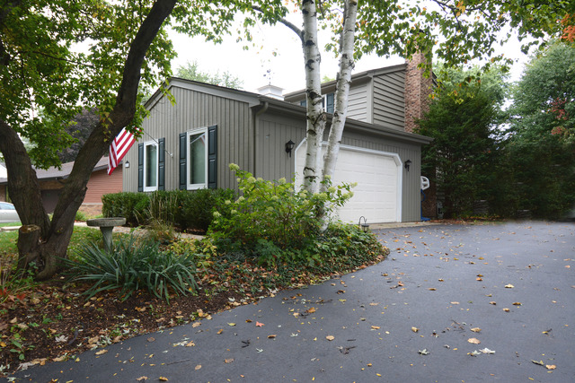 236 Aberdeen Rd, Cary, IL 60013 photo 3