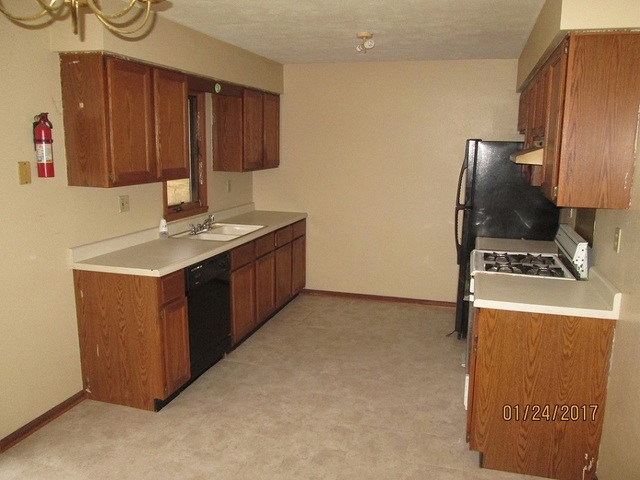 6380 Smoke Tree Cir, Roscoe, IL 61073 photo 8