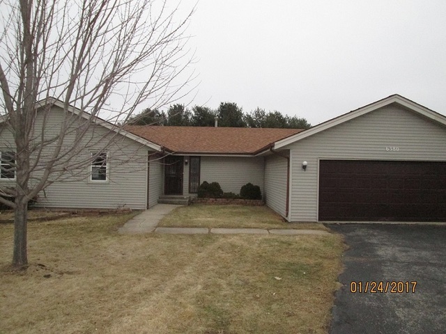 6380 Smoke Tree Cir, Roscoe, IL 61073 photo 2