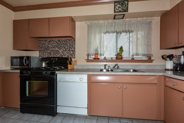 224 S Beverly St, Wheaton, IL 60187 photo 9