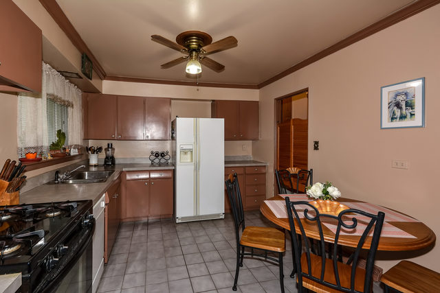 224 S Beverly St, Wheaton, IL 60187 photo 7