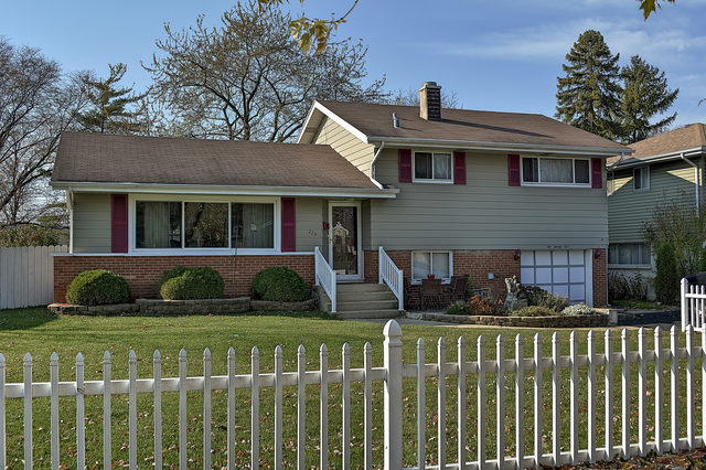 224 S Beverly St, Wheaton, IL 60187 photo 1