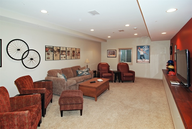 178 E South St, Elmhurst, IL 60126 photo 20