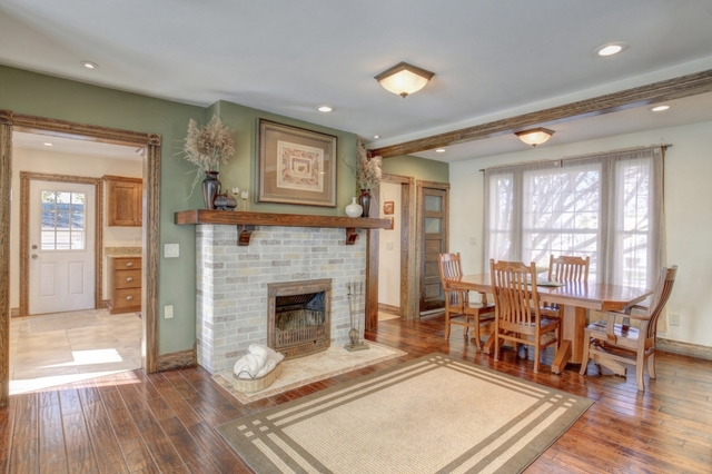 449 Macon St, Bement, IL 61813 photo 8