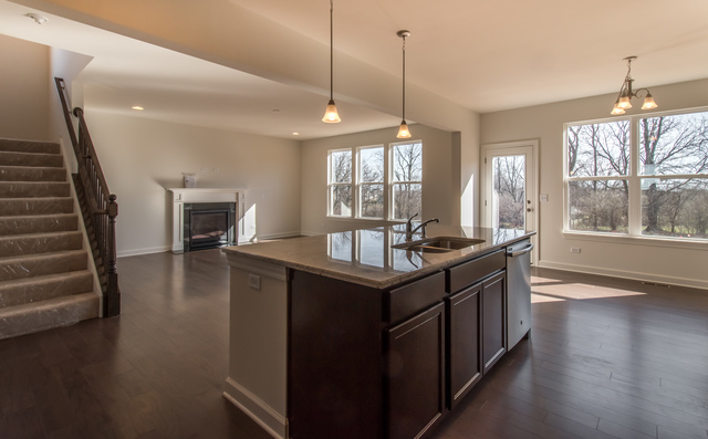 4356 Rudyard Kipling Rd, Elgin, IL 60124 photo 8