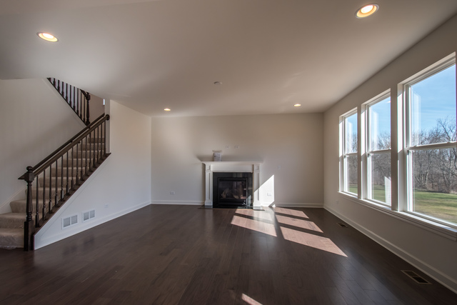 4356 Rudyard Kipling Rd, Elgin, IL 60124 photo 5