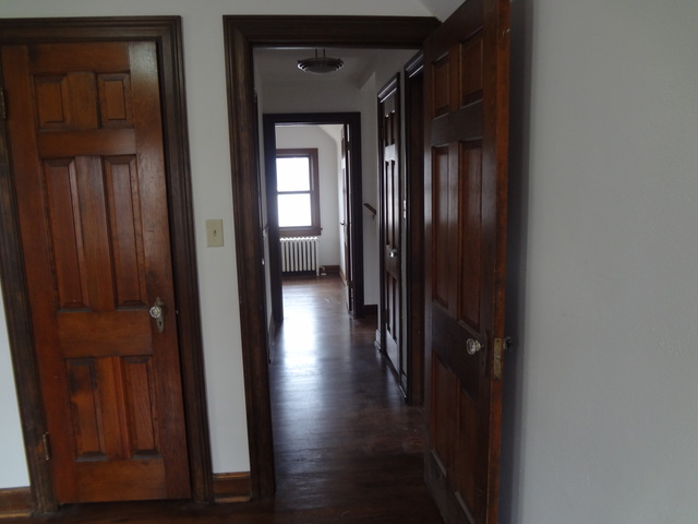 433 Illinois Ave, Elgin, IL 60120 photo 2