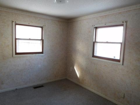 433 N Piatt St, Bement, IL 61813 photo 12