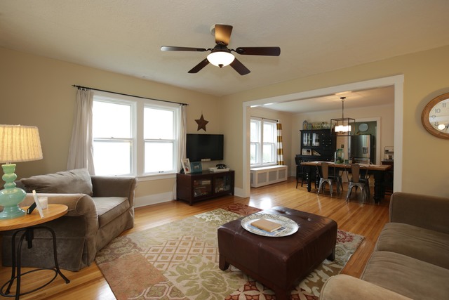 723 Oregon Ave, West Dundee, IL 60118 photo 4