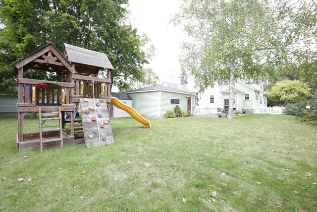 723 Oregon Ave, West Dundee, IL 60118 photo 22