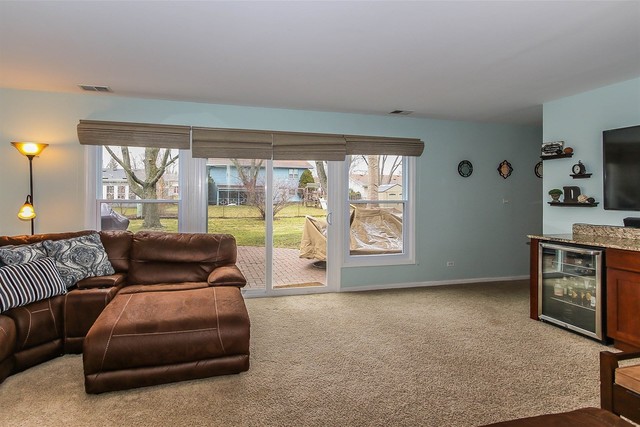 1410 Meyer Rd, Hoffman Estates, IL 60169 photo 18