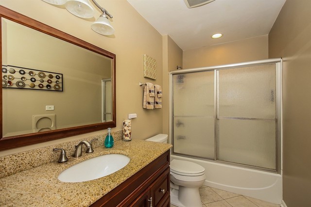 1410 Meyer Rd, Hoffman Estates, IL 60169 photo 12