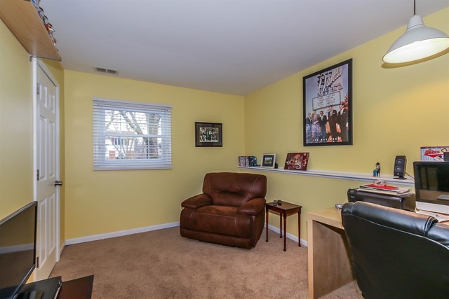 1410 Meyer Rd, Hoffman Estates, IL 60169 photo 19