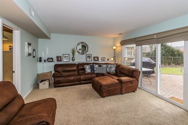1410 Meyer Rd, Hoffman Estates, IL 60169 photo 17