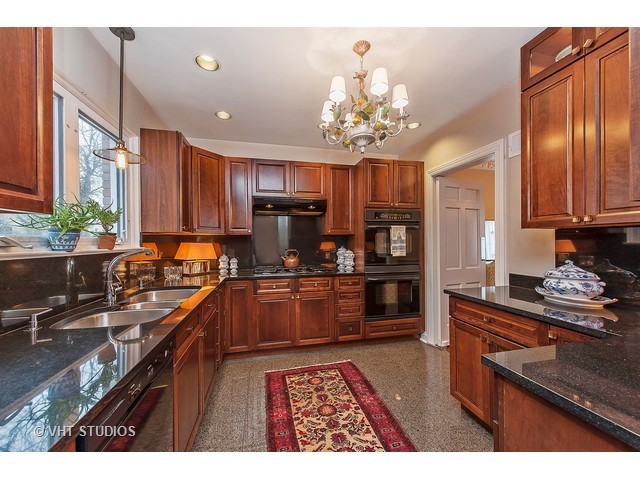 9537 Springfield Ave, Evanston, IL 60203 photo 10