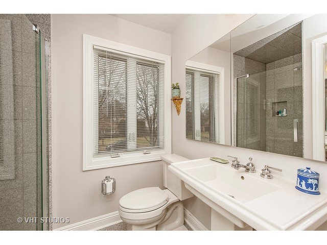 9537 Springfield Ave, Evanston, IL 60203 photo 14