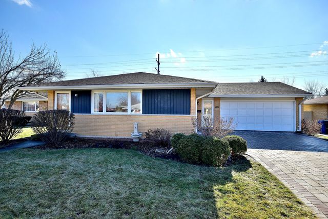 281 Ambleside Rd, Des Plaines, IL 60016 photo 2