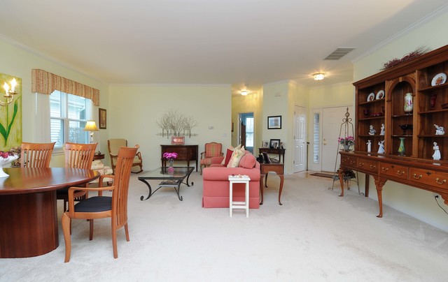 21055 W Walnut Dr, Plainfield, IL 60544 photo 5