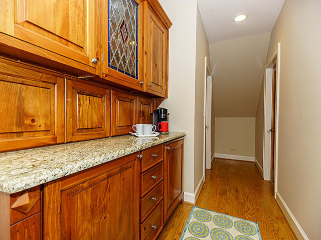1041 Jackson Ave, River Forest, IL 60305 photo 17