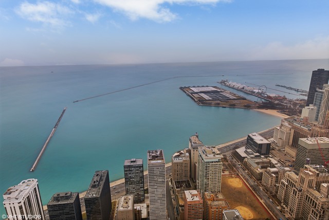 175 E Delaware Pl #7708, Chicago, IL 60611 photo 18