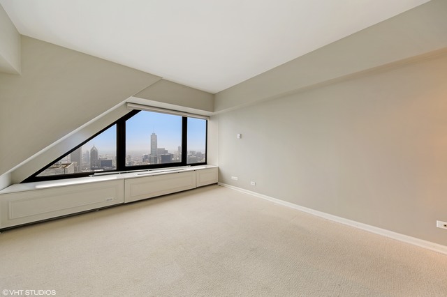 175 E Delaware Pl #7708, Chicago, IL 60611 photo 13