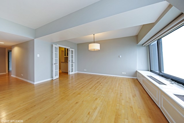175 E Delaware Pl #7708, Chicago, IL 60611 photo 9