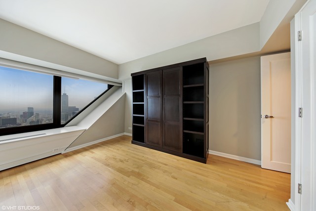 175 E Delaware Pl #7708, Chicago, IL 60611 photo 14