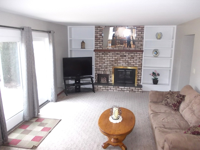 5204 W Springdale Ln, Mchenry, IL 60050 photo 7