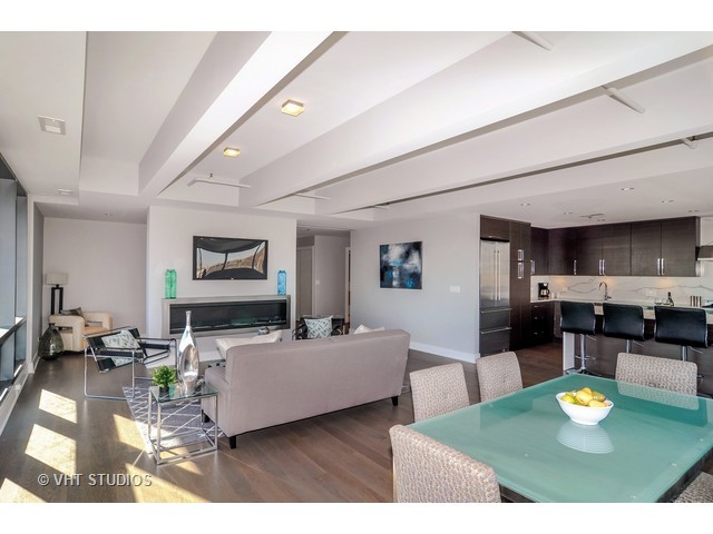  1800 W Grace St #603, Chicago, IL 60613 photo 5