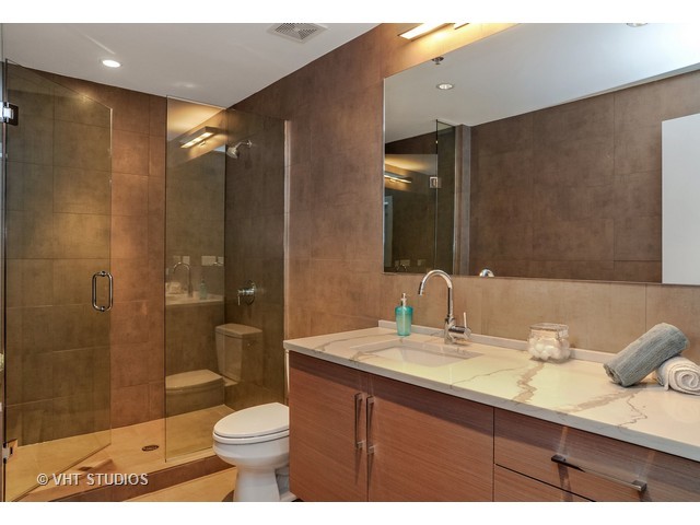  1800 W Grace St #603, Chicago, IL 60613 photo 17