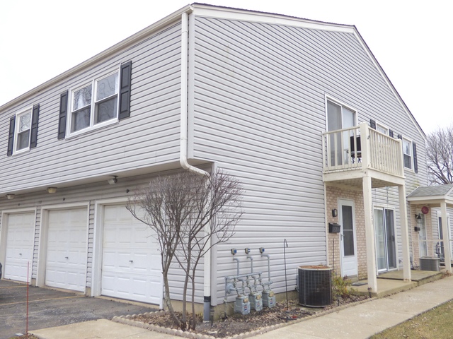 173 Emil Ct #D, Bartlett, IL 60103 photo 1