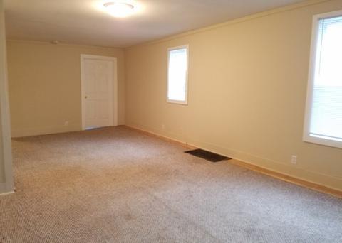 407 E Beardsley Ave E, Champaign, IL 61820 photo 4