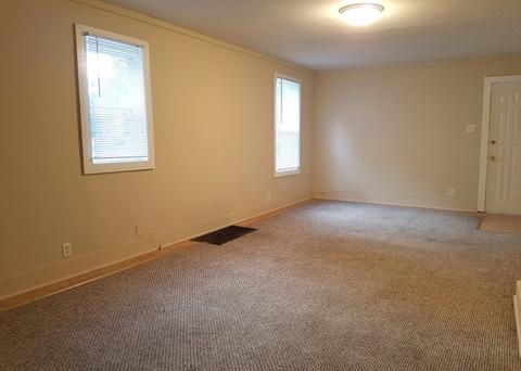 407 E Beardsley Ave E, Champaign, IL 61820 photo 3