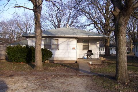 648 S Morgan St, Bement, IL 61813 photo 1