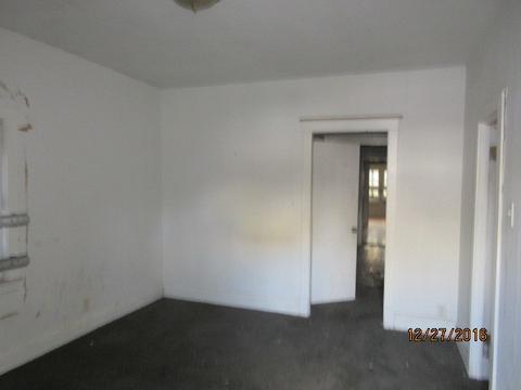 145 E 118th St, Chicago, IL 60628 photo 2