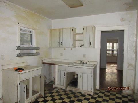 145 E 118th St, Chicago, IL 60628 photo 5