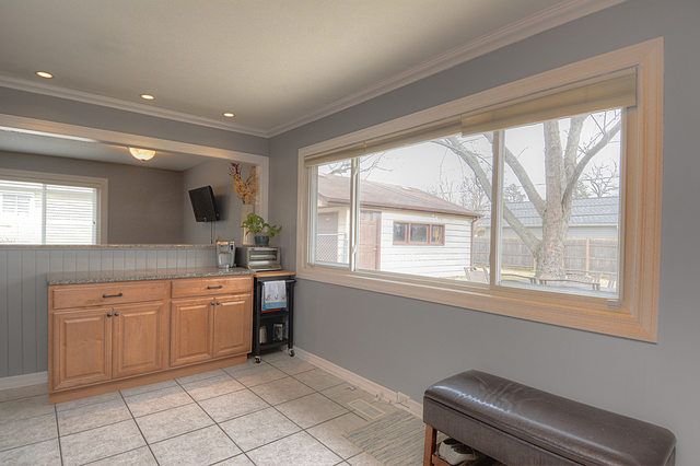 95 Westview St, Hoffman Estates, IL 60169 photo 9