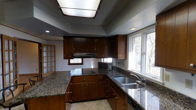 1812 Robert Dr, Champaign, IL 61821 photo 5