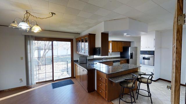 1812 Robert Dr, Champaign, IL 61821 photo 8