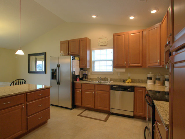 3114 Sharp Dr, Champaign, IL 61822 photo 3