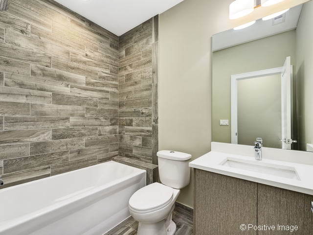 2425 N Artesian Ave, Chicago, IL 60647 photo 24