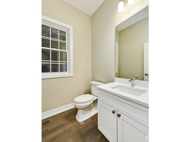 2425 N Artesian Ave, Chicago, IL 60647 photo 13