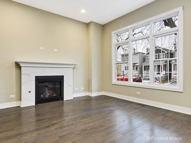 2425 N Artesian Ave, Chicago, IL 60647 photo 10