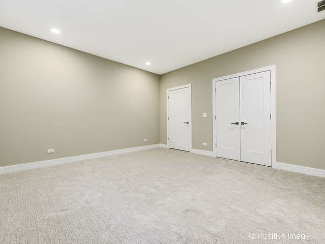 2425 N Artesian Ave, Chicago, IL 60647 photo 23