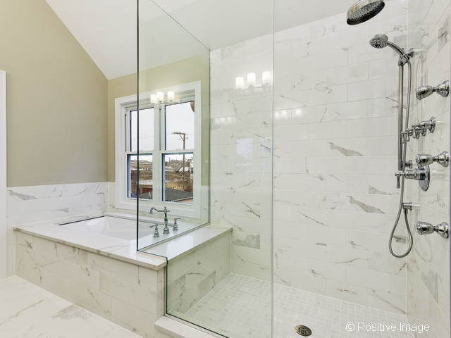 2425 N Artesian Ave, Chicago, IL 60647 photo 17