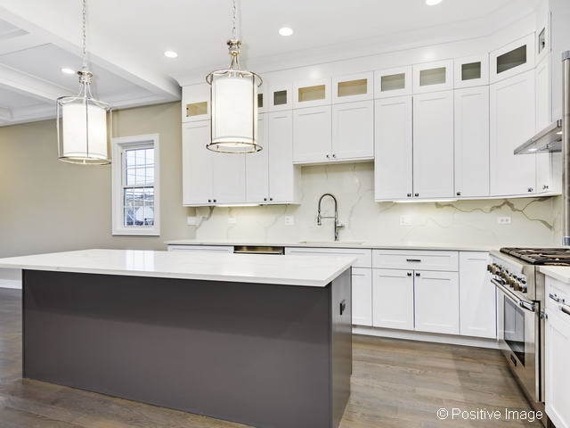 2425 N Artesian Ave, Chicago, IL 60647 photo 5