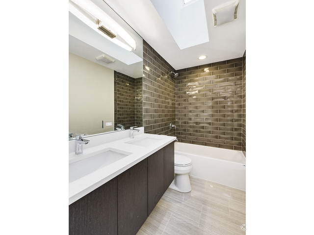 2425 N Artesian Ave, Chicago, IL 60647 photo 20