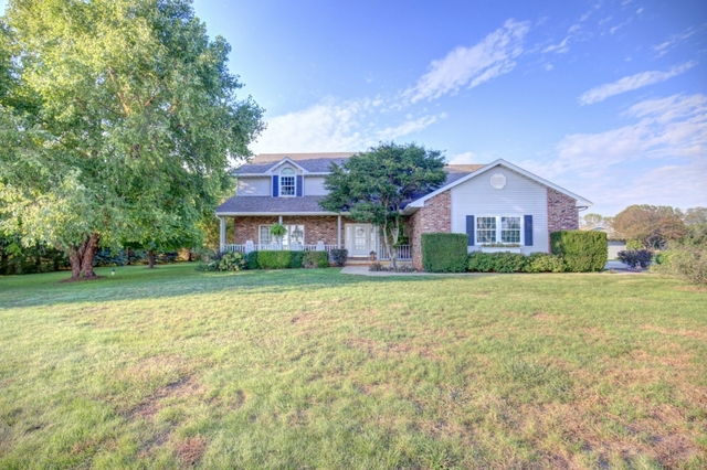1134 Old Route 47, White Heath, IL 61884 photo 1