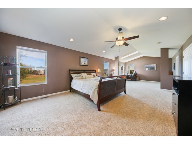 24536 Champion Dr, Plainfield, IL 60585 photo 11